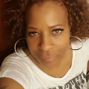 Meet your Posher, Joyce